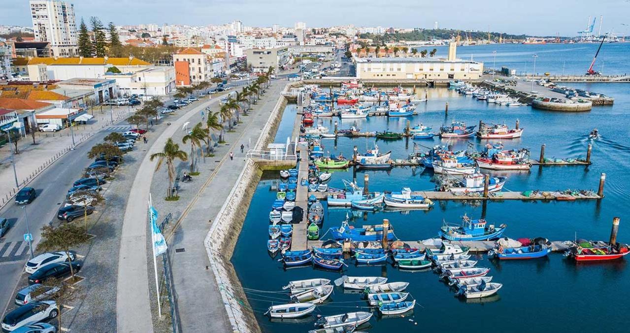 Apartamento Situado No Centro Historico Da Cidade Setúbal Exteriör bild